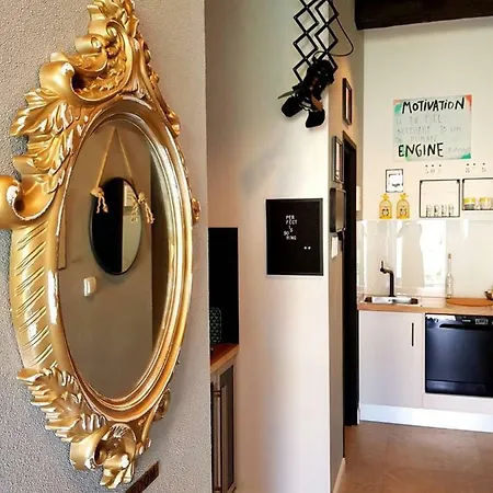 بيت ضيافة Engine