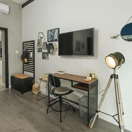 Engine بيت ضيافة