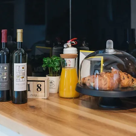 بيت ضيافة Engine